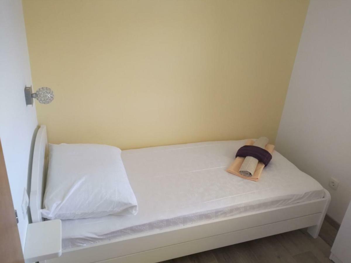 Apartments Prpic Seget Vranjica Δωμάτιο φωτογραφία