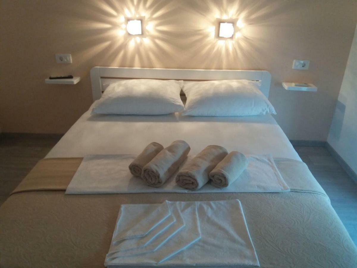 Apartments Prpic Seget Vranjica Εξωτερικό φωτογραφία